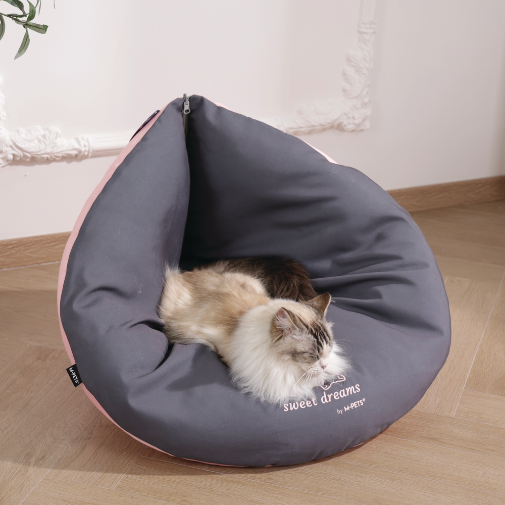 M-PETS Sweet Dreams Triangle Cat Cushion Pink & Grey