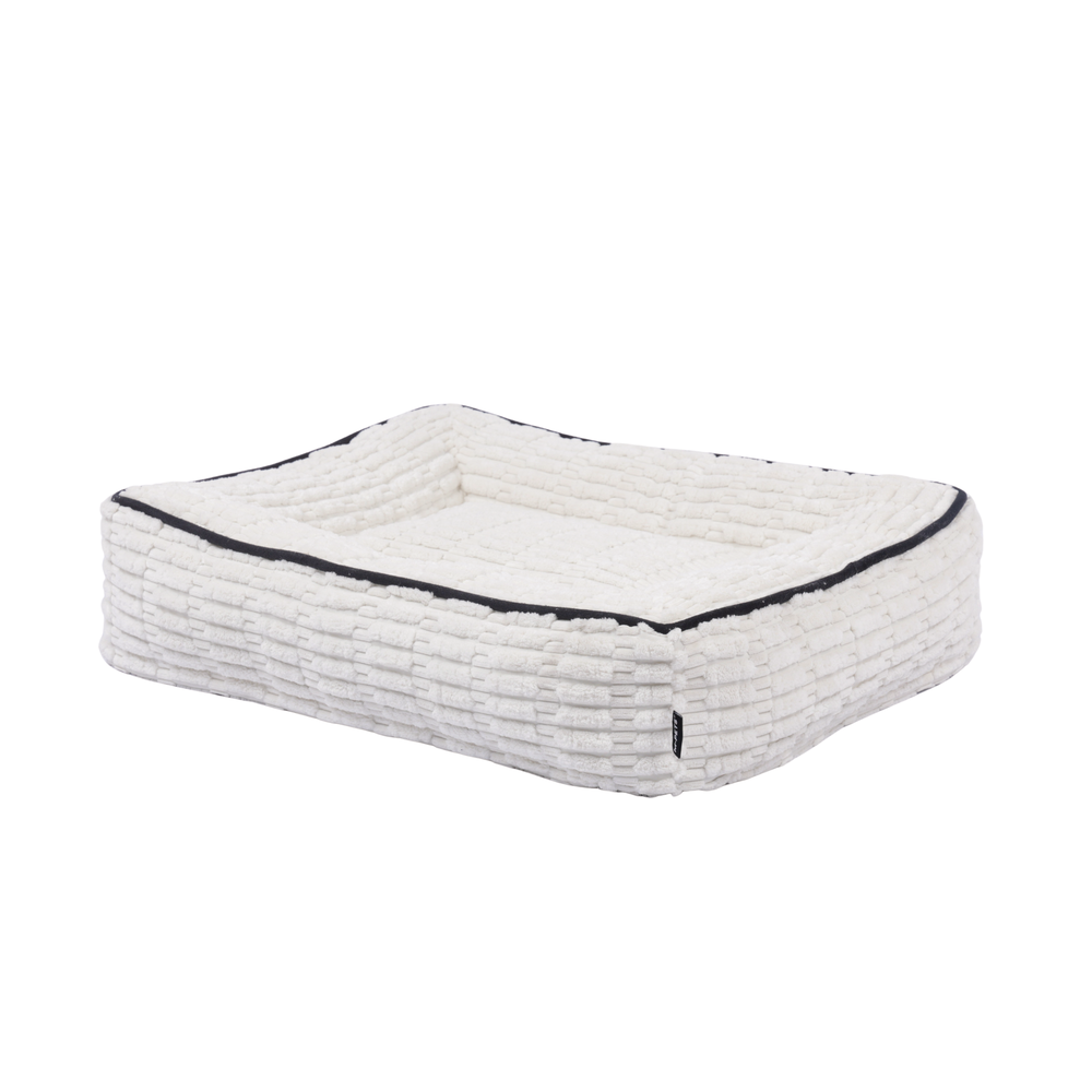 M-PETS Warm Hug Pet Bed Creamy Dreams (M: 60x50x14 cm, L: 80x65x20 cm)