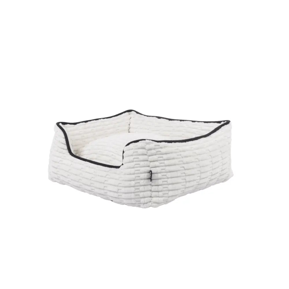M-PETS Warm Hug Pet Cushion Creamy Dreams