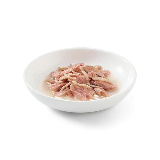 Schesir Complete & Balanced Nutrition Wet Cat Food in Jelly Can- Tuna With Whitebait 140g